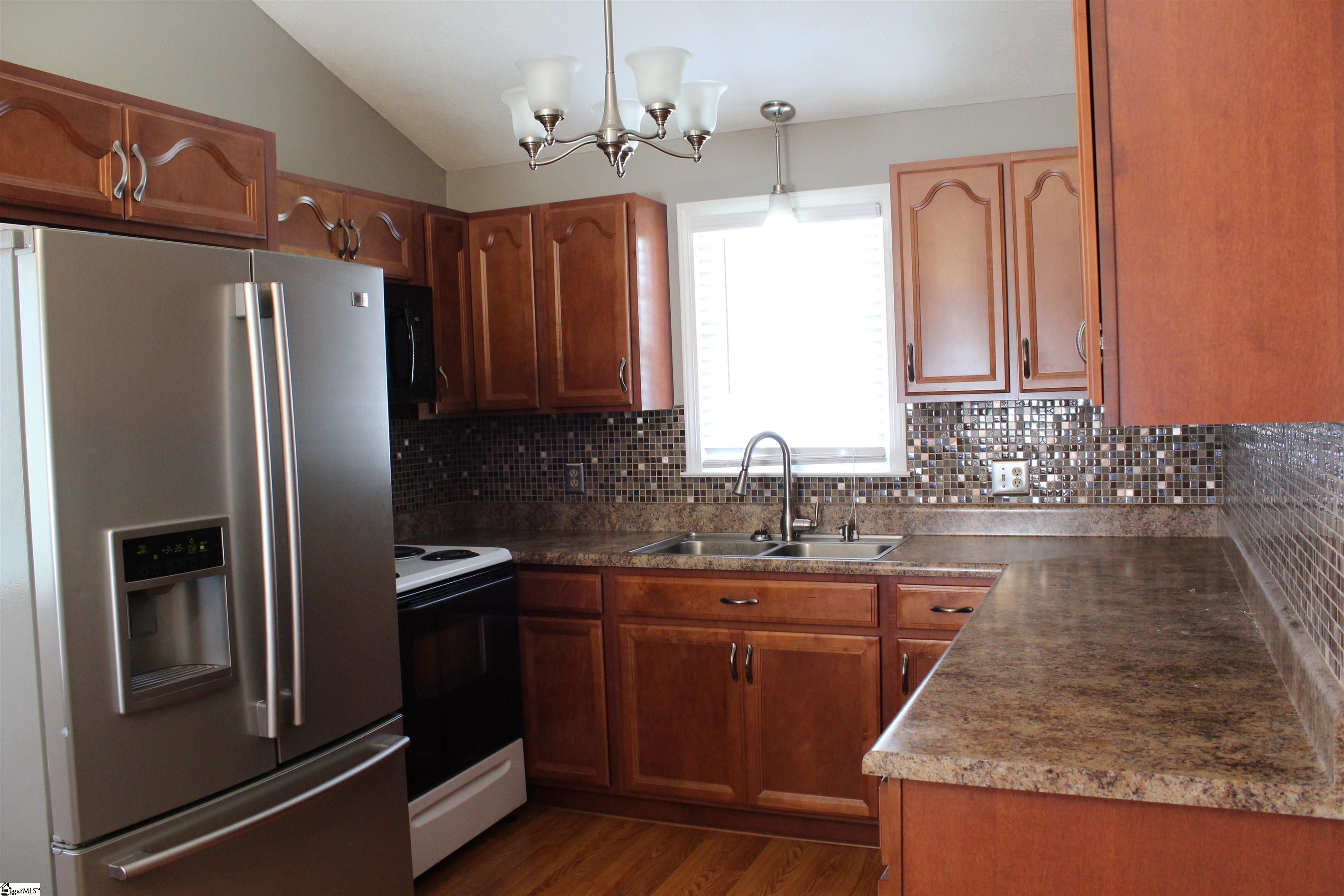 329 State Rd S-39-127 Easley, SC 29640 - Photo 3 of 22 Gallery Image 3