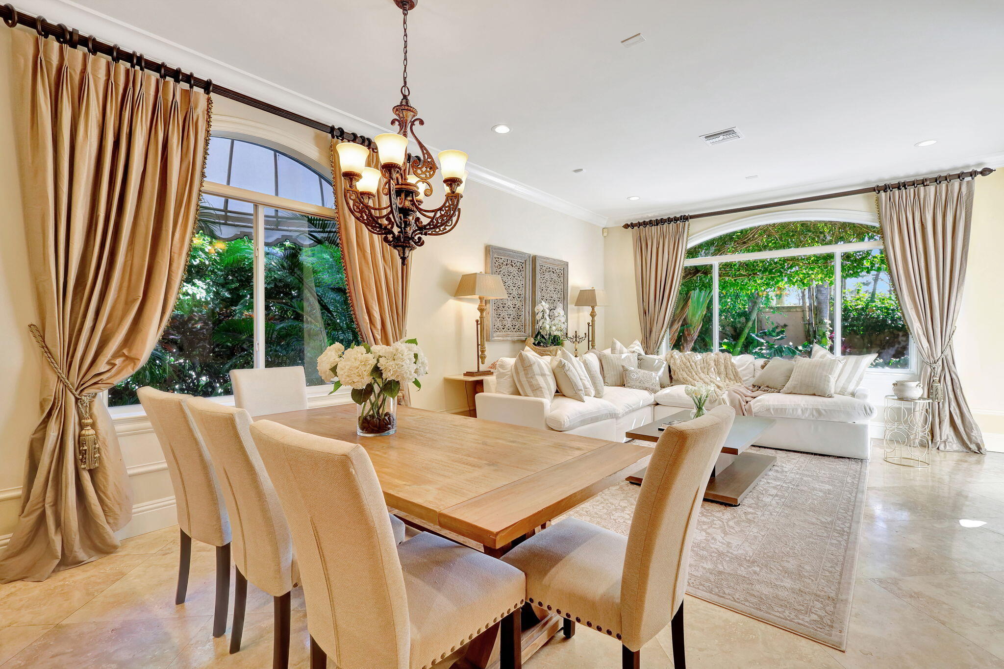 331 Eagle Drive Jupiter, FL 33477 - Photo 13 of 51 Kitchen/Family Room