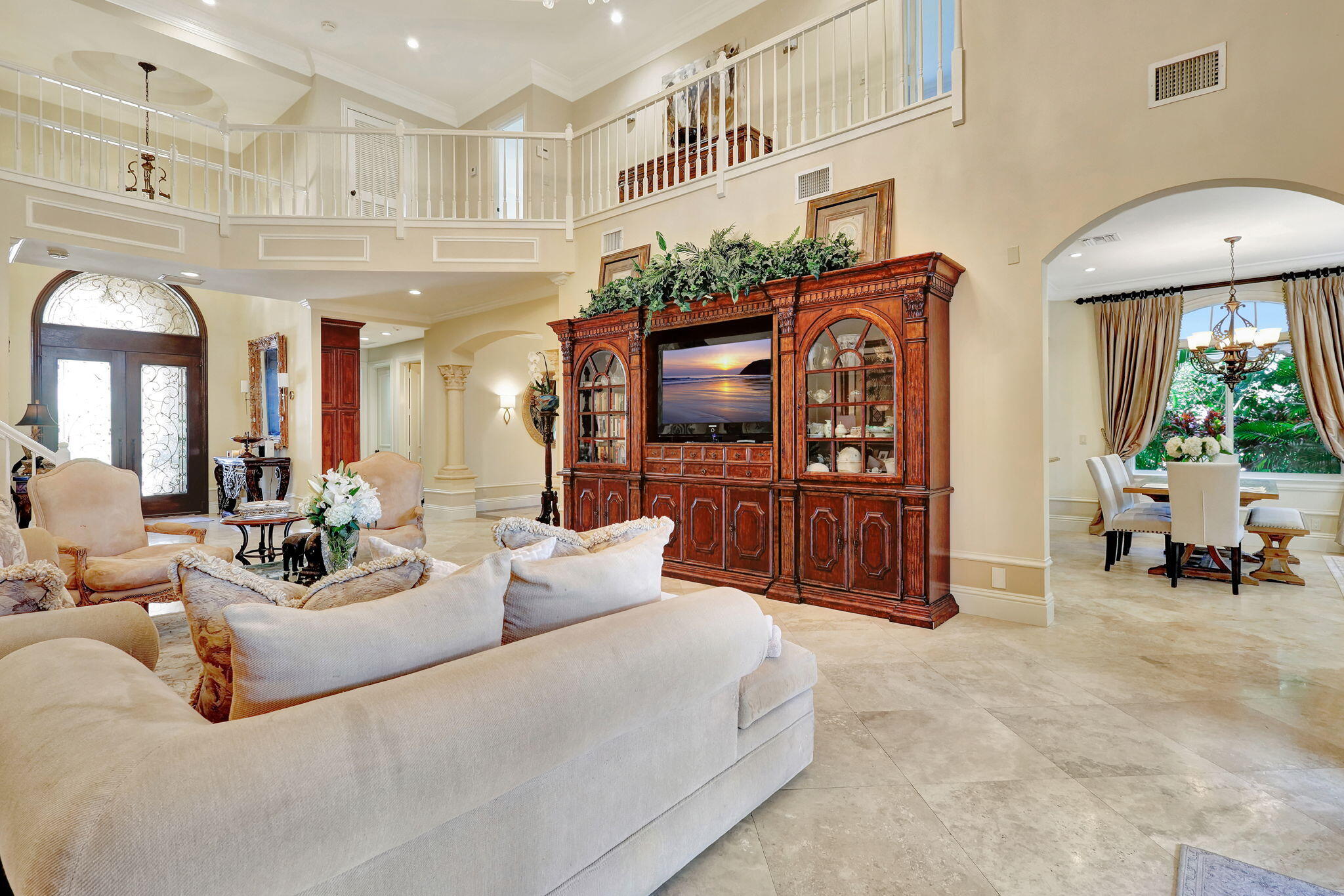 331 Eagle Drive Jupiter, FL 33477 - Photo 16 of 51 Living Area