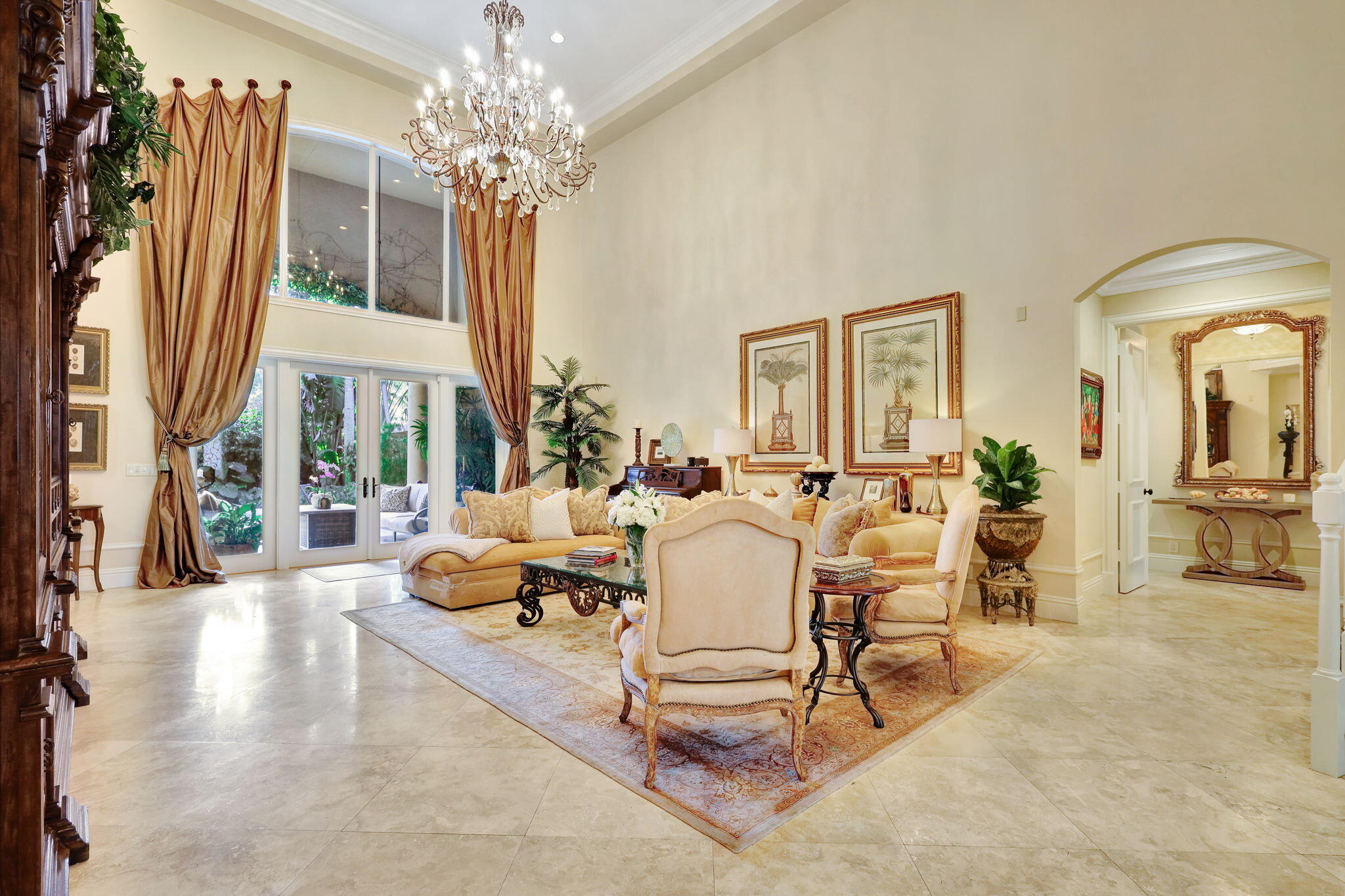 331 Eagle Drive Jupiter, FL 33477 - Photo 17 of 51 Living Area