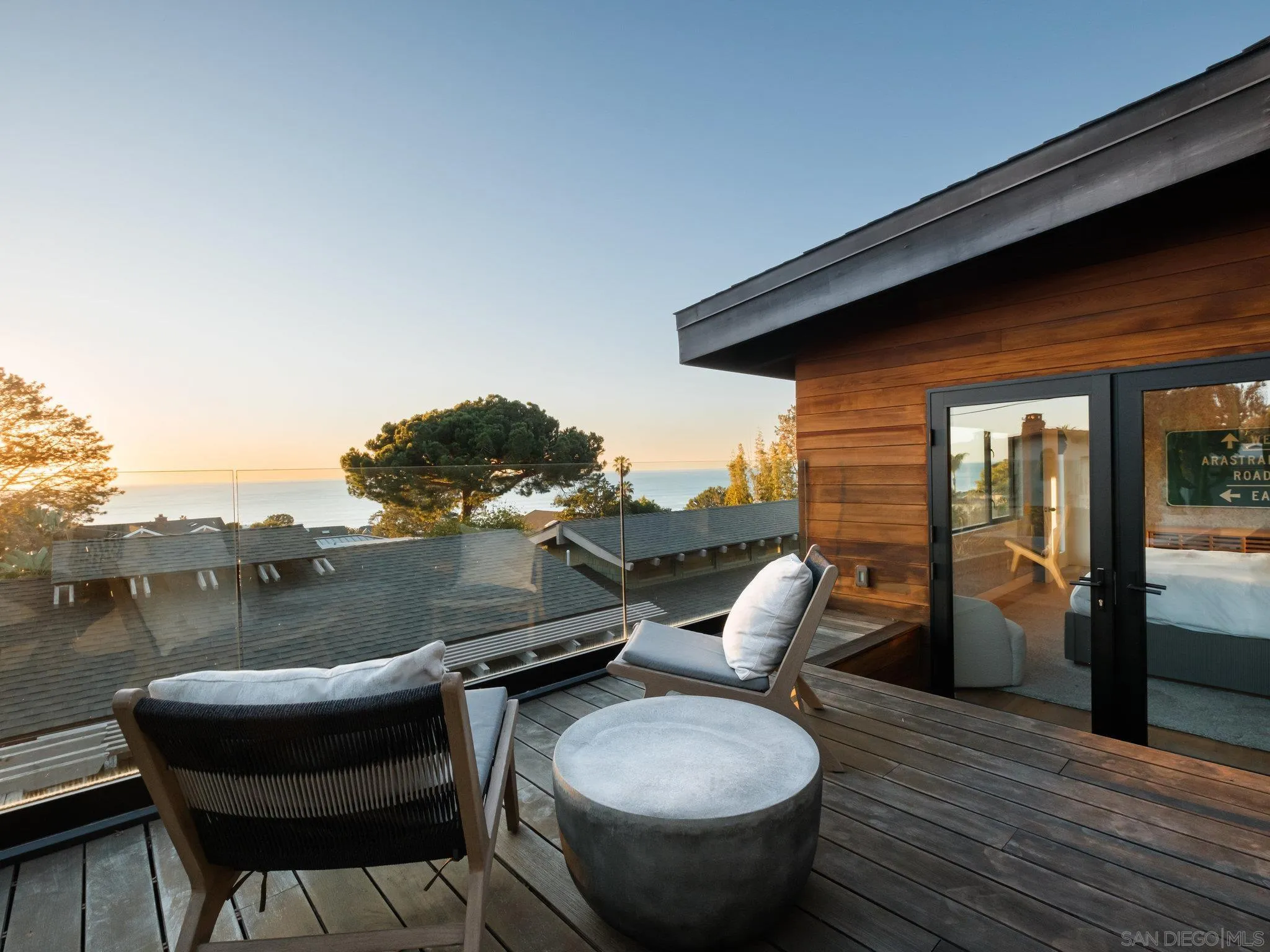 462 15th Street Del Mar, CA 92014 - Photo 24 of 35 a view of outdoor space yard and patio