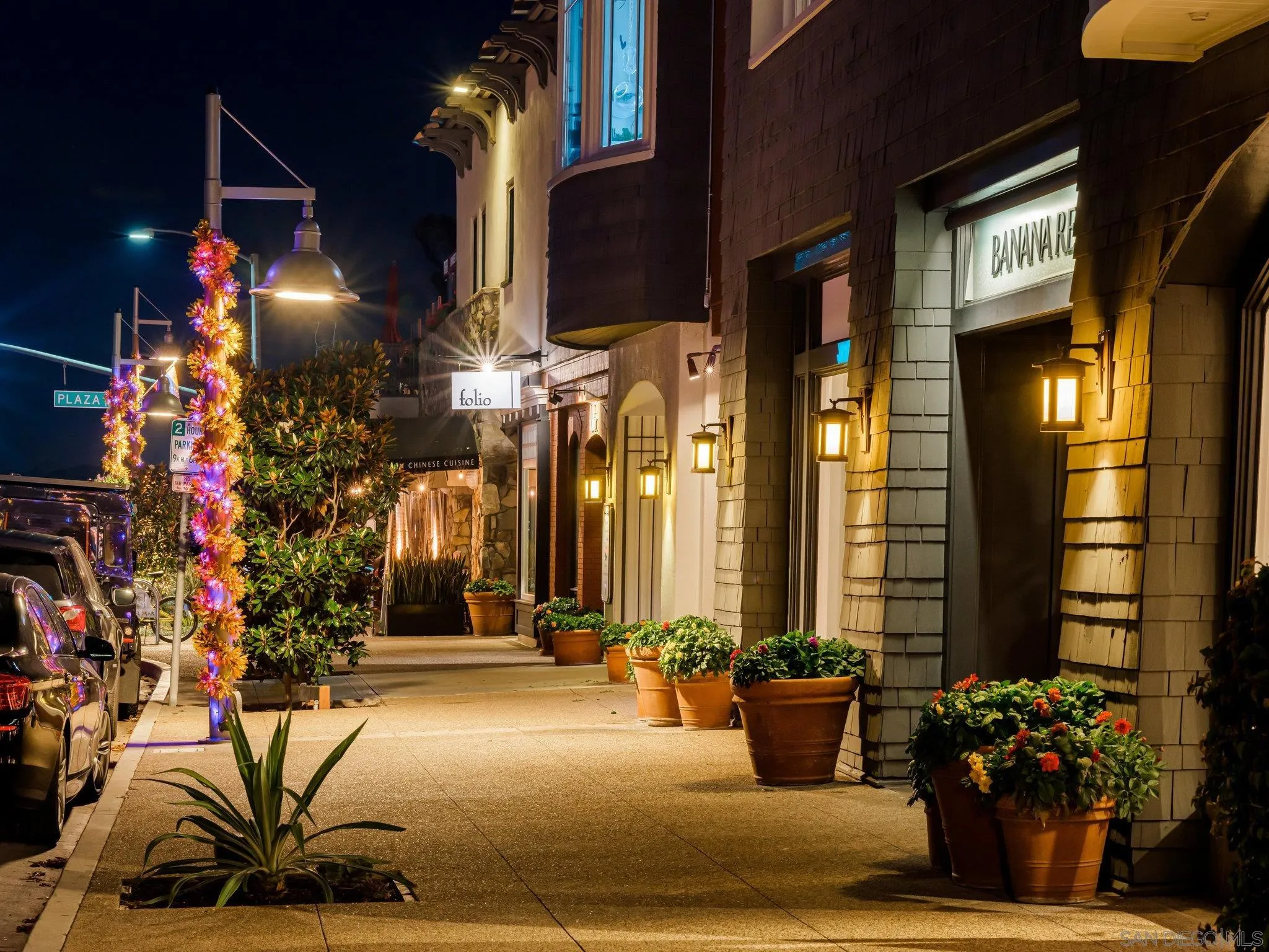 462 15th Street Del Mar, CA 92014 - Photo 35 of 35 a front view of a house