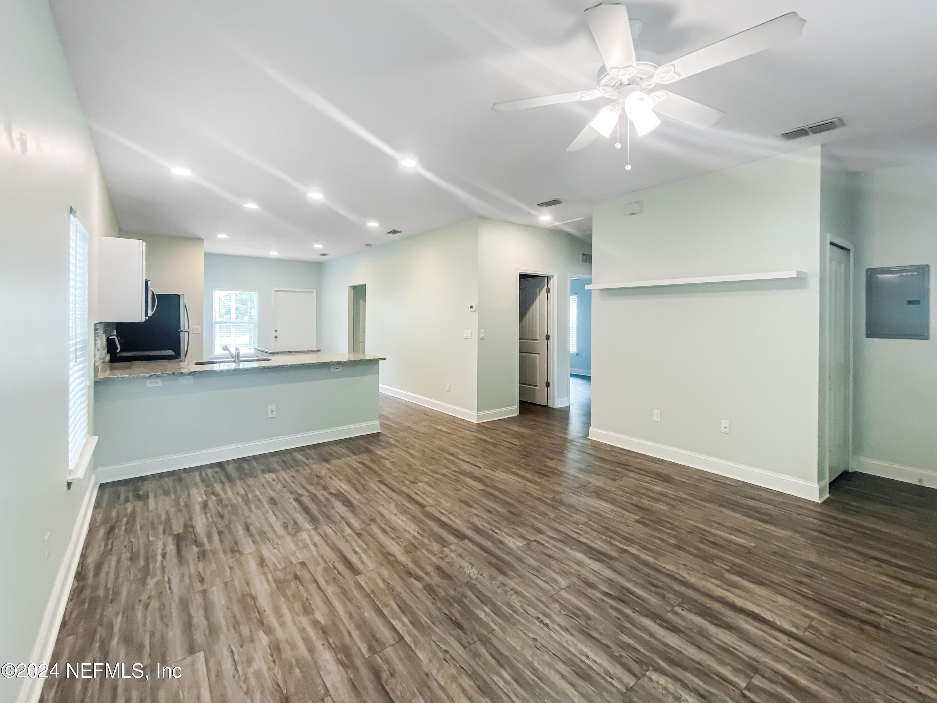 4046 Grant Road Jacksonville, FL 32207 - Photo 7 of 30 IMG_5271