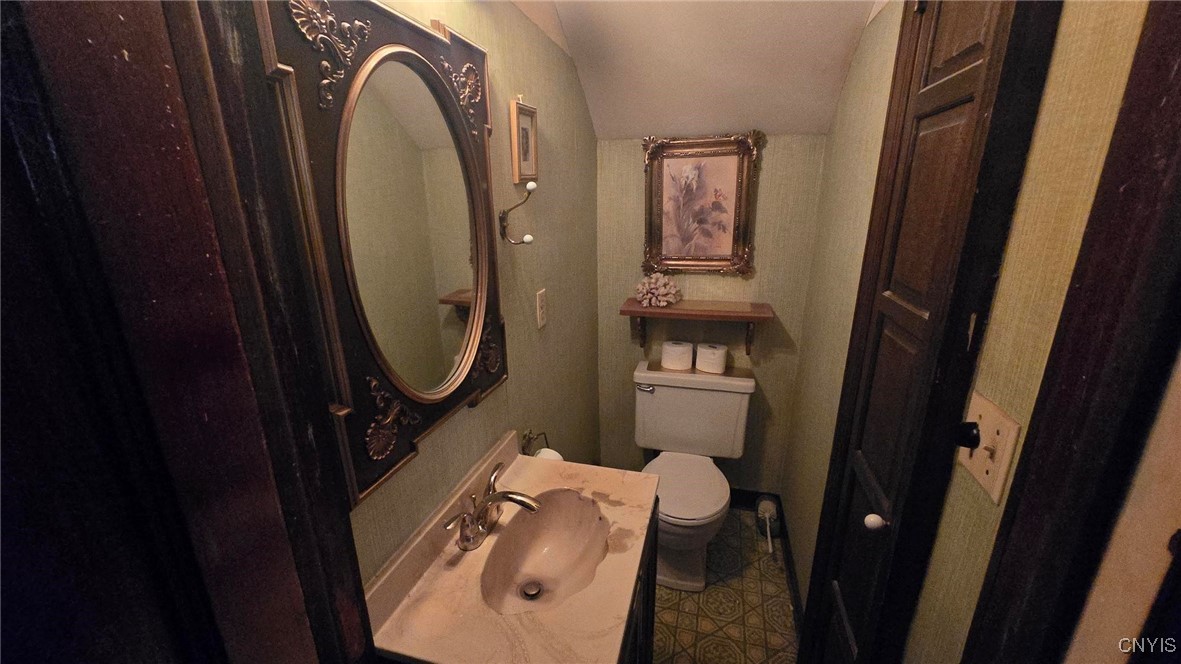 404 Griffiths Street Syracuse, NY 13208 - Photo 21 of 36