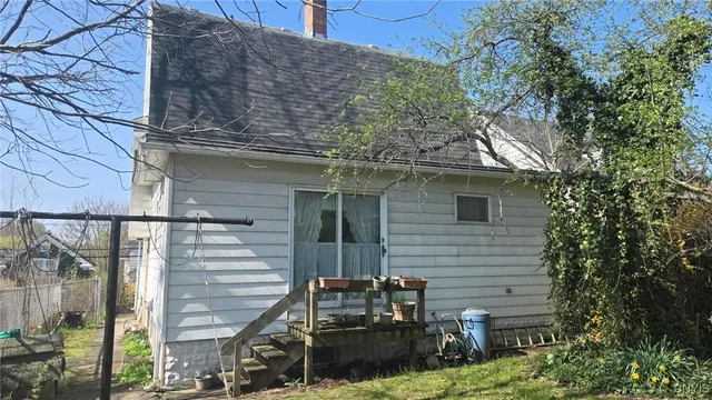 $109,000 | 404 Griffiths Street, Syracuse, NY 13208