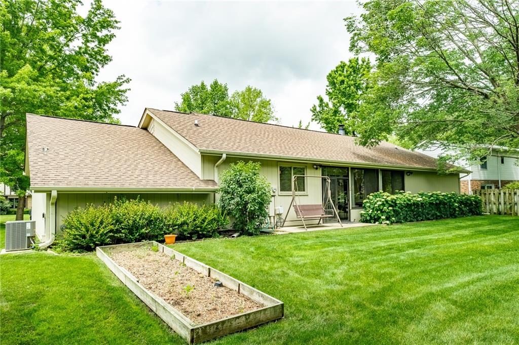 1033 Goldfinch Road Columbus, IN 47203 - Photo 40 of 43 Gallery Image 40