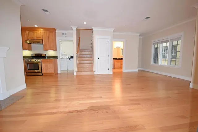 $3,000 | 1705 Palm Avenue, San Mateo, CA 94402