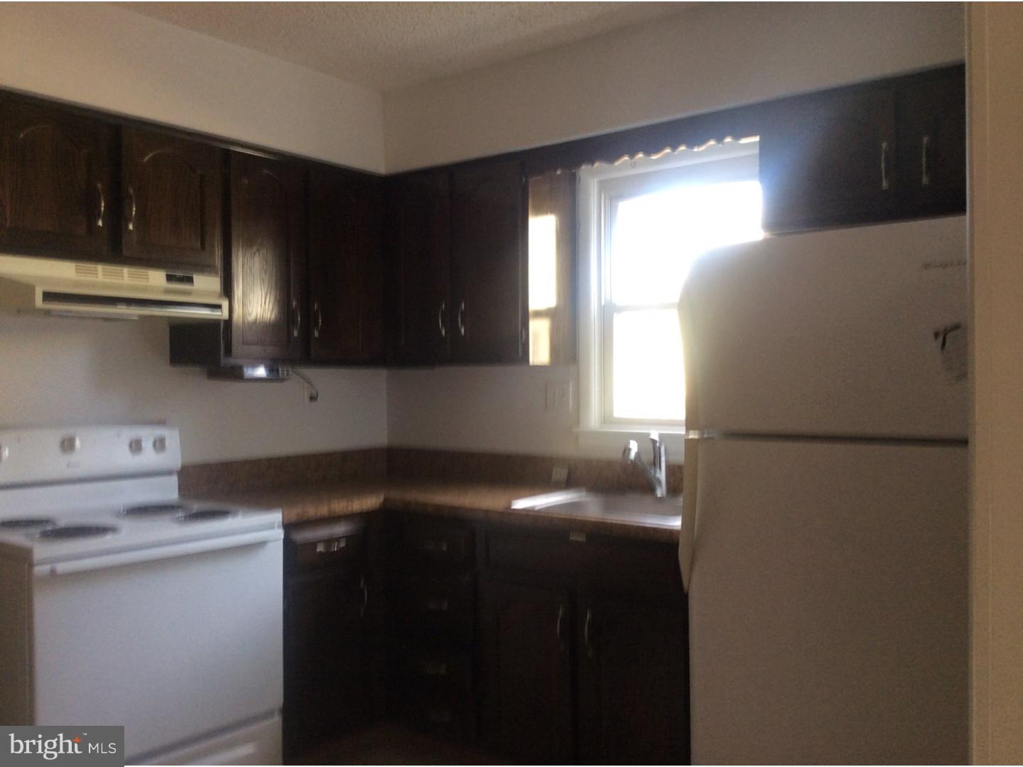 205 Village Road Villas, NJ 08251 - Photo 3 of 20