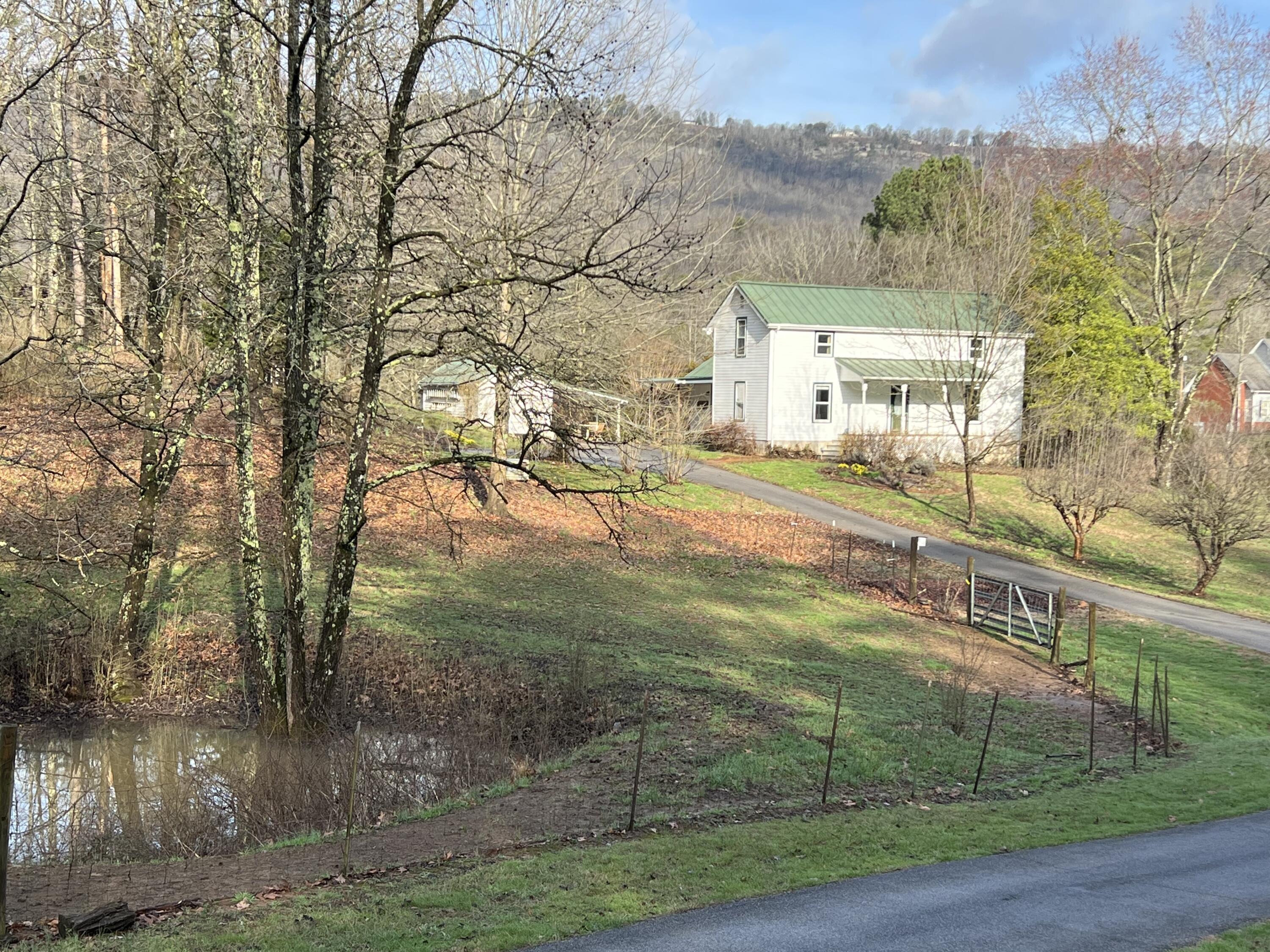 5007 Browntown Road Chattanooga, TN 37415 - Photo 1 of 64 E36BBDEF-0BAF-4FF4-93B5-4C84C5E5BF2D