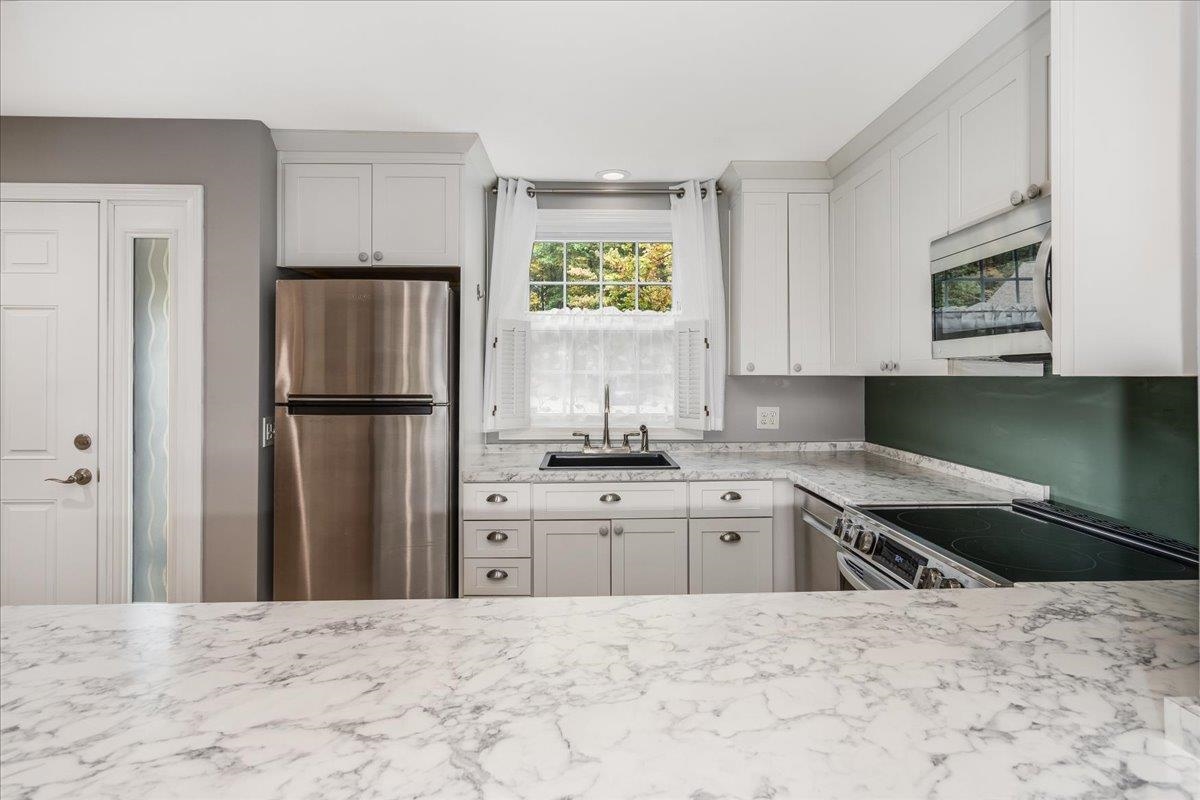 1465 Hooksett Road, Unit 48 Hooksett, NH 03106 - Photo 33 of 35 Gallery Image 33