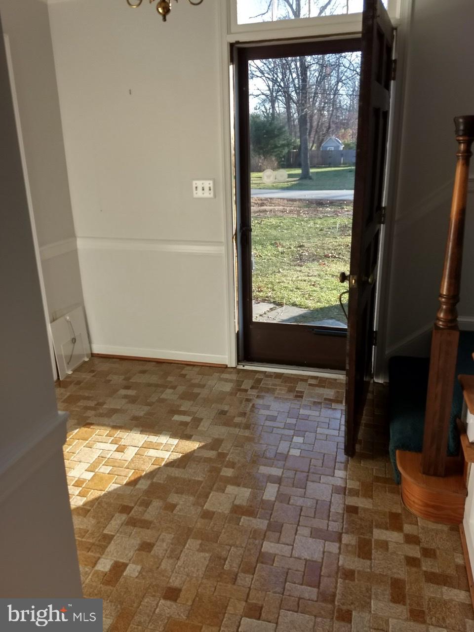 3906 Laurel Road Alexandria, VA 22309 - Photo 60 of 108 Foyer