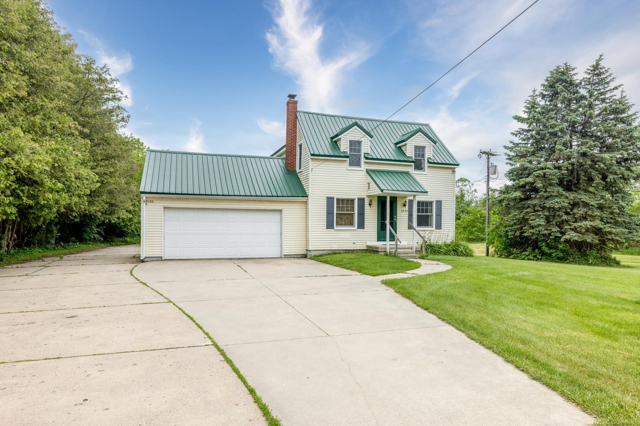 5957 Lakeshore Road Lexington, MI 48450 - Photo 4 of 43