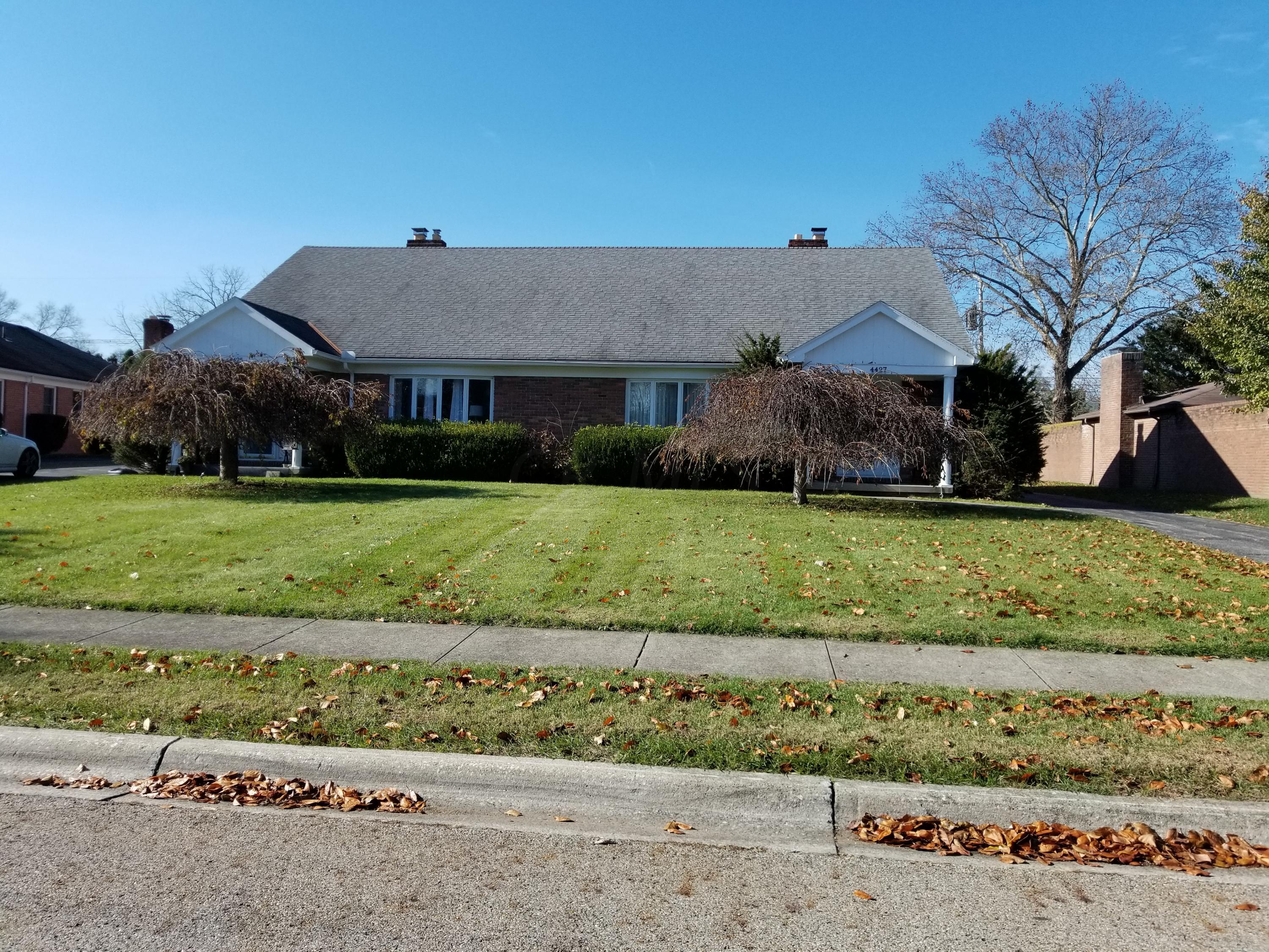 4425 Lowestone Road, Unit 27 Columbus, OH 43220 - Photo 1 of 15