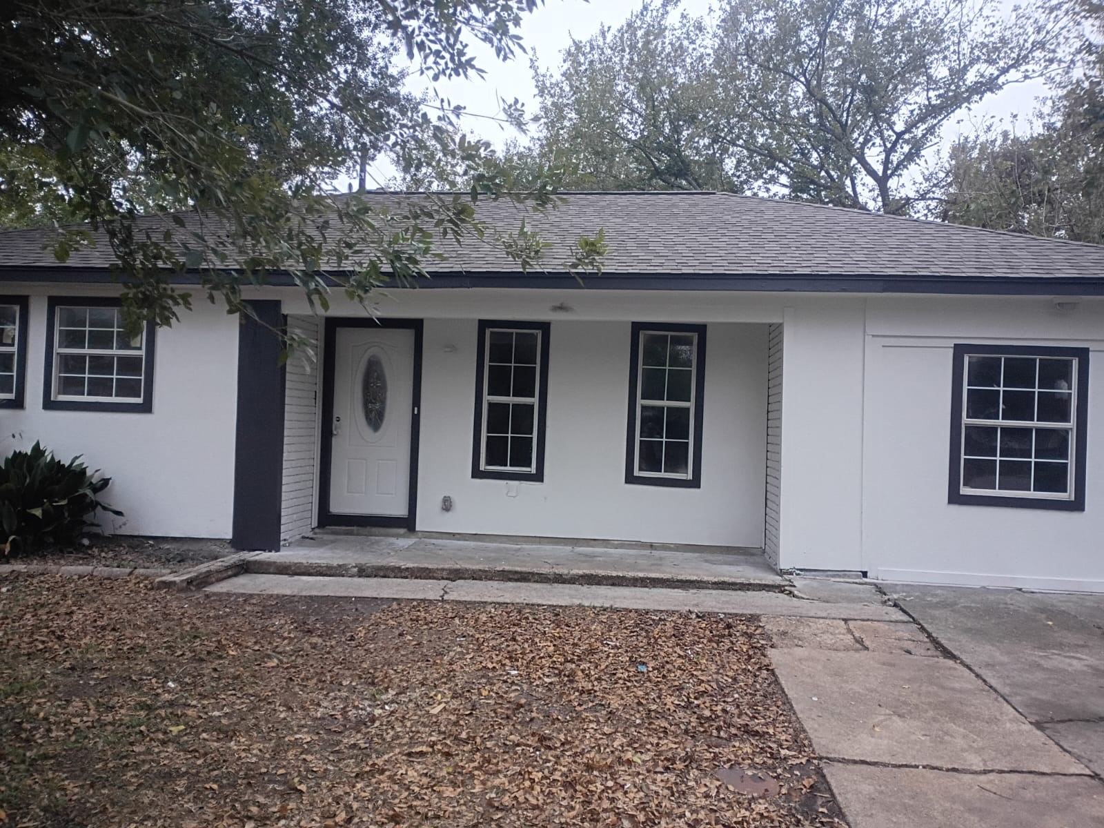 3014 Bloomfield Street Houston, TX 77051 - Photo 1 of 13 front view of a house