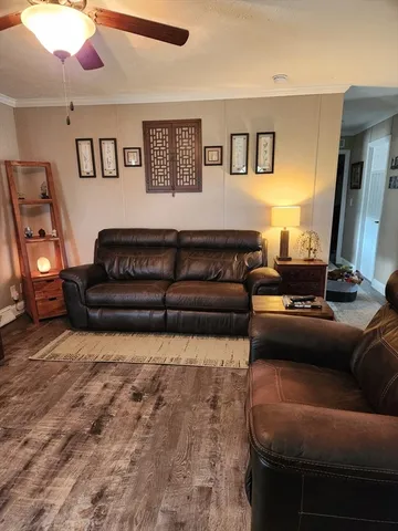 $252,000 | 402 Pleasant Parkway, Sturbridge, MA 01566