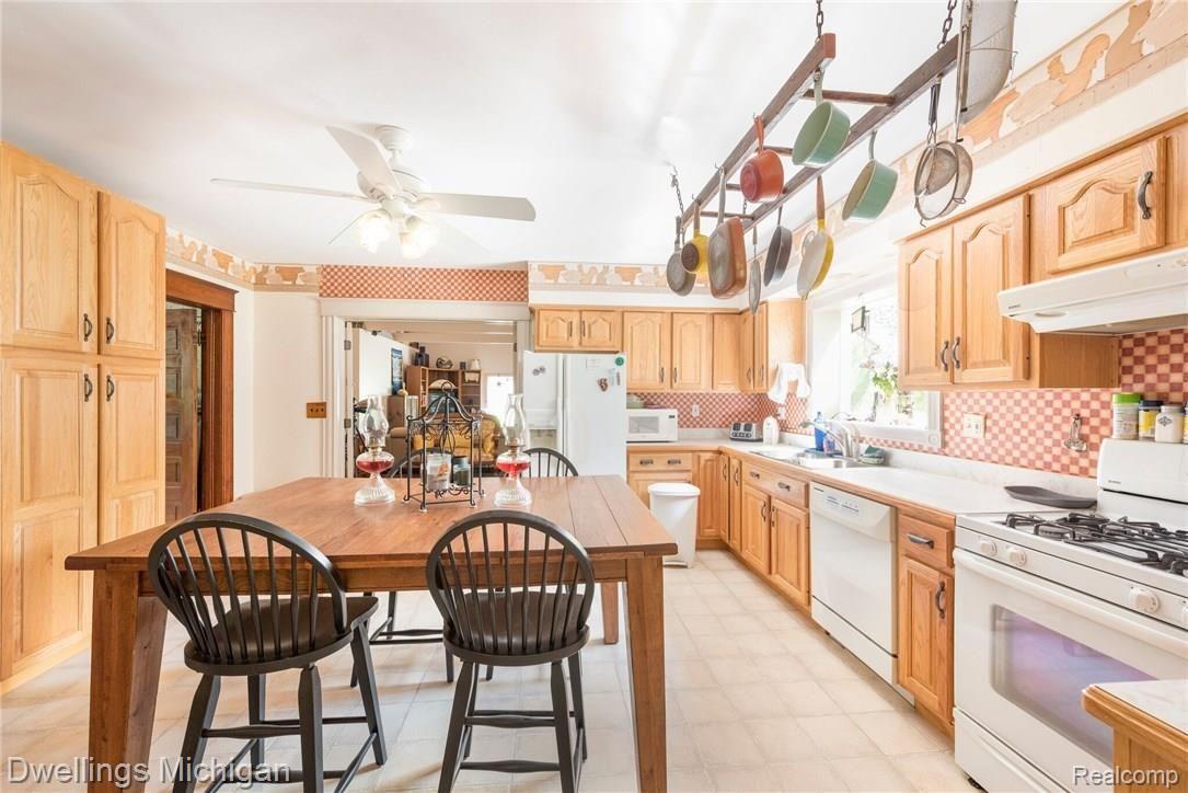 5405 Sutton Road Dryden, MI 48428 - Photo 5 of 39 5405-Sutton-Rd-Dryden-MI-48428-WindowStill-5_preview.jpeg