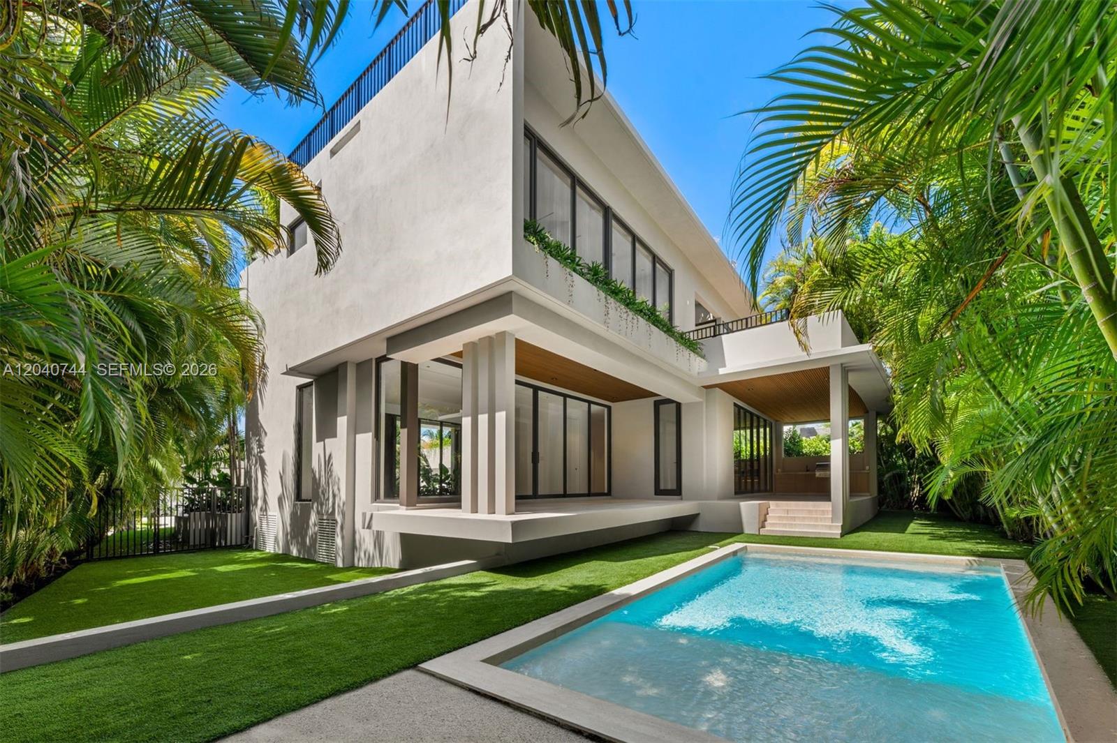 165 Hampton Lane Key Biscayne, FL 33149 - Photo 46 of 50