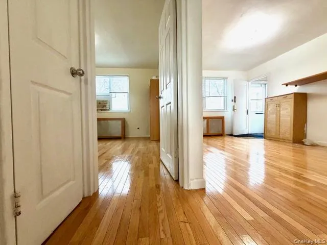 $328,000 | 67-20 218th Street, Unit LOWR | Oakland Gardens