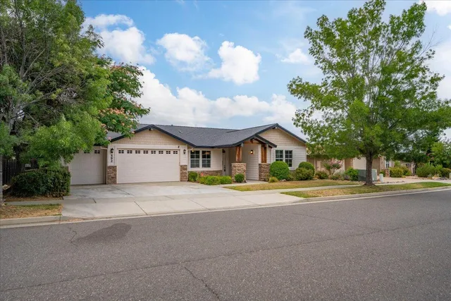 $594,900 | 592 Mill Valley Parkway, Redding, CA 96003