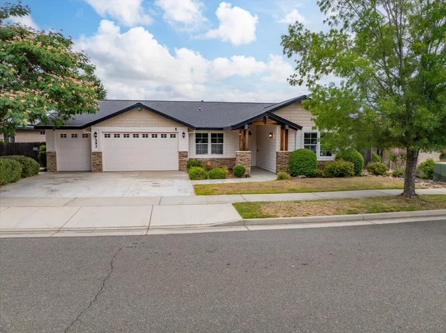 $594,900 | 592 Mill Valley Parkway, Redding, CA 96003