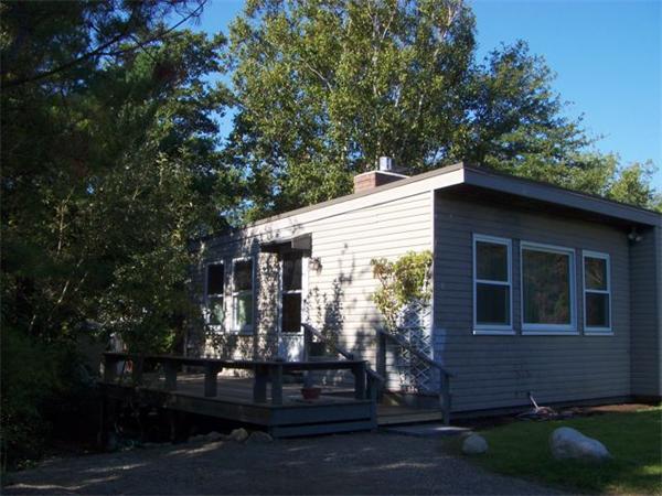 3 Irvana Road Rockport, MA 01966 - Photo 1 of 1 a front view of a house with garden