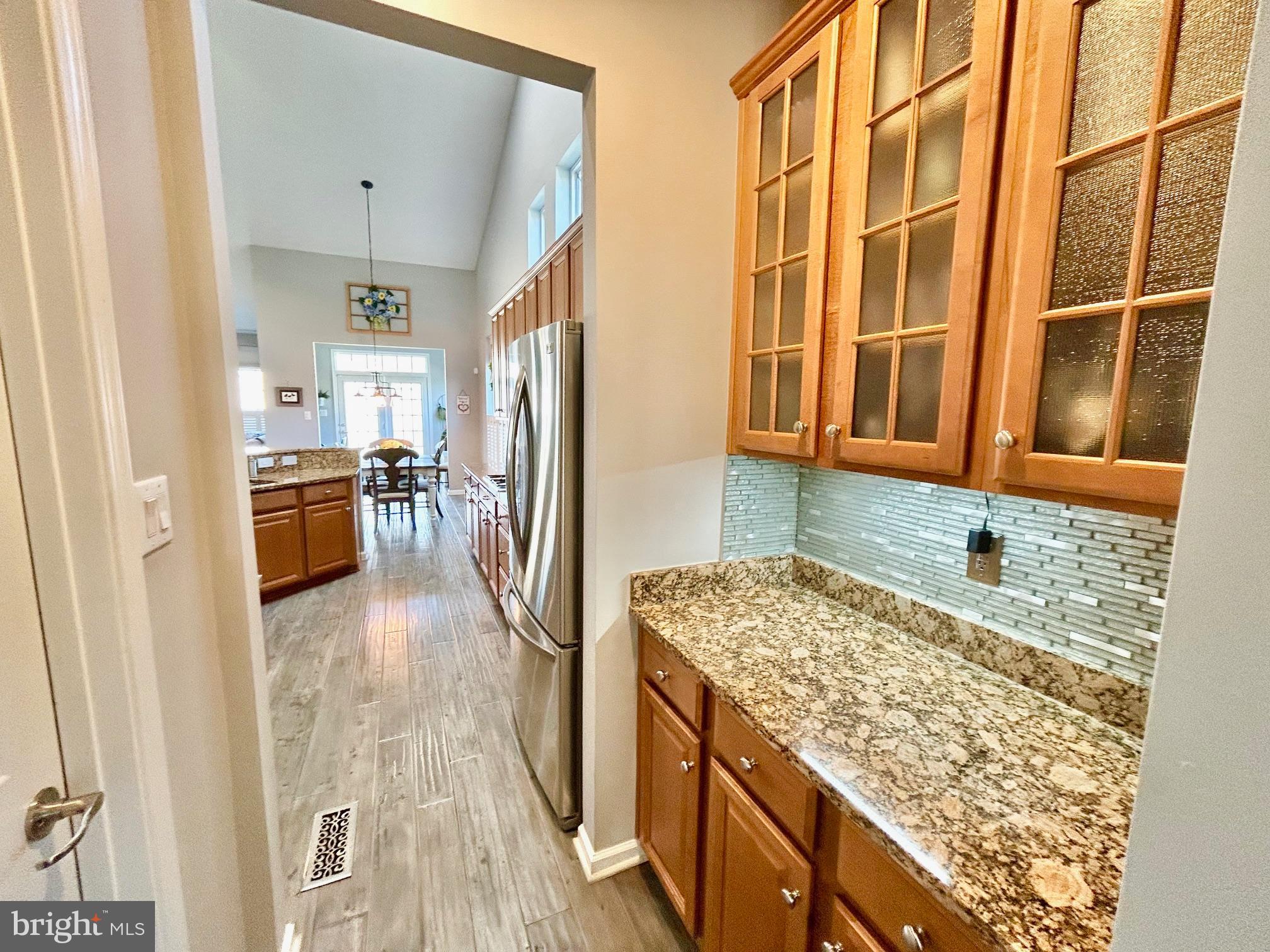 18 Applegate Drive Florence, NJ 08518 - Photo 17 of 81 a kitchen with a sink stove and refrigerator