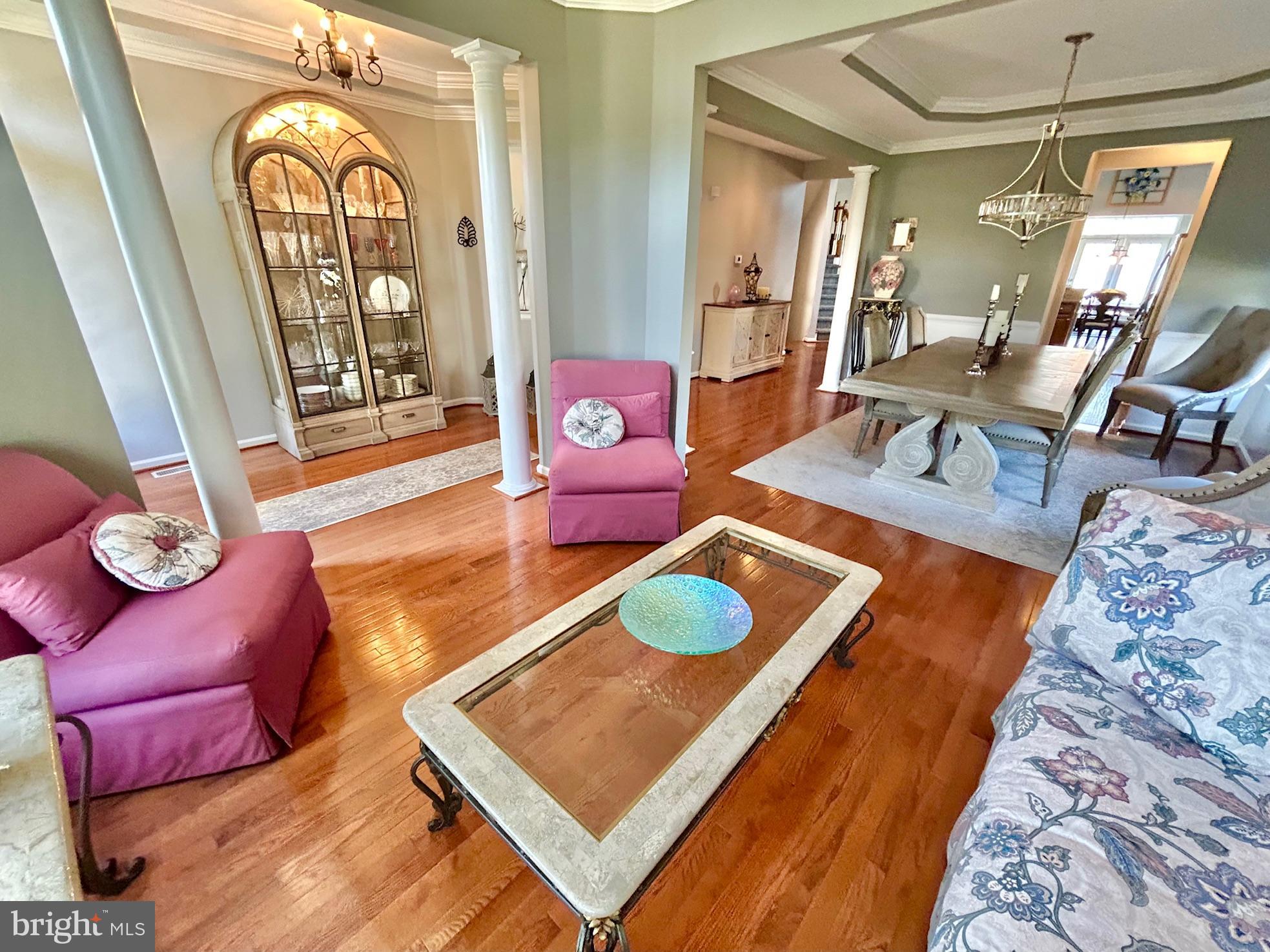 18 Applegate Drive Florence, NJ 08518 - Photo 2 of 81 Entry Foyer