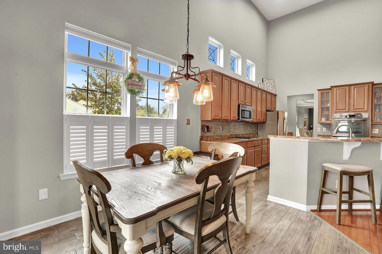 18 Applegate Drive Florence, NJ 08518 - Photo 23 of 81 Breakfast Room