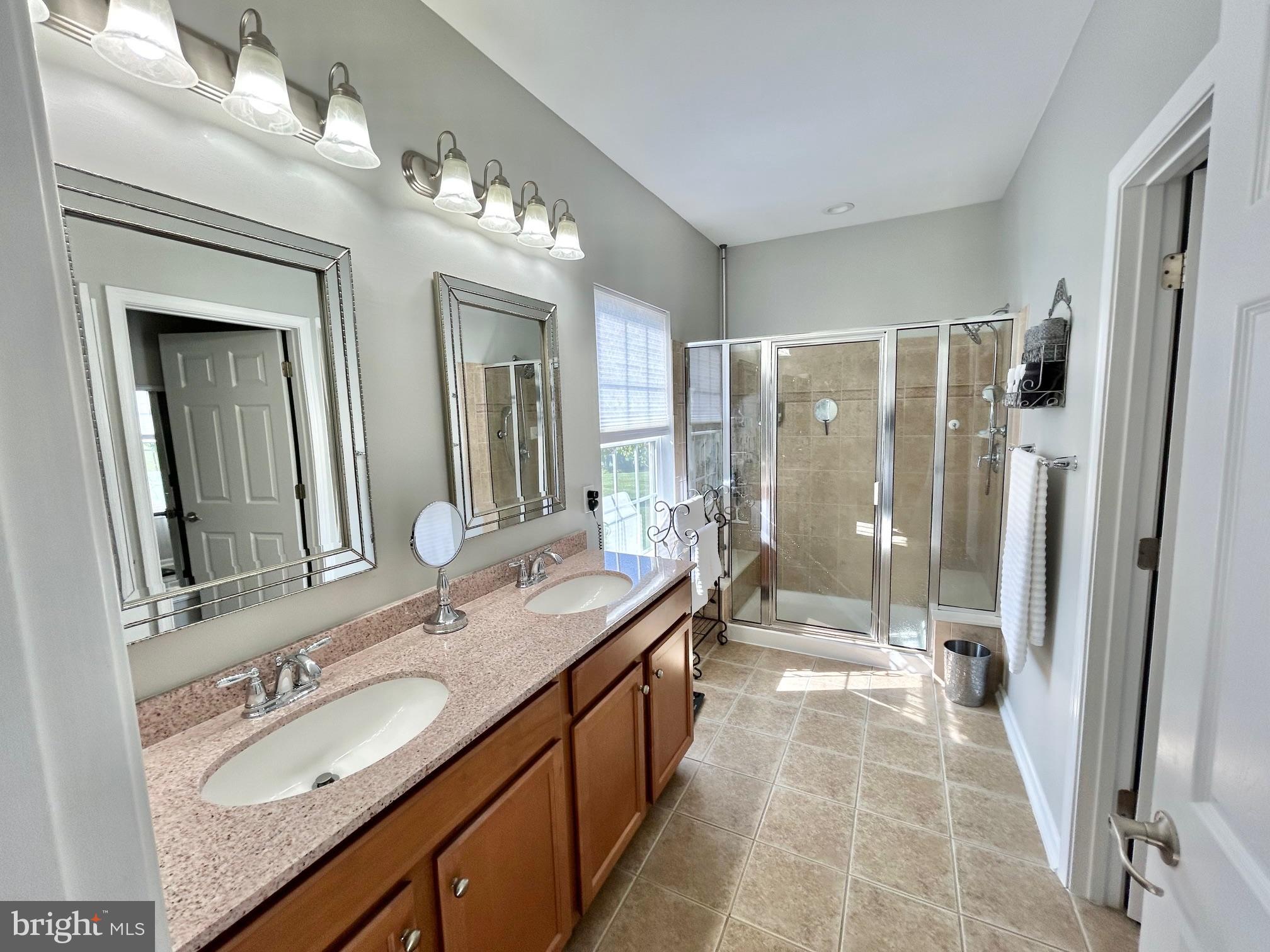 18 Applegate Drive Florence, NJ 08518 - Photo 37 of 81