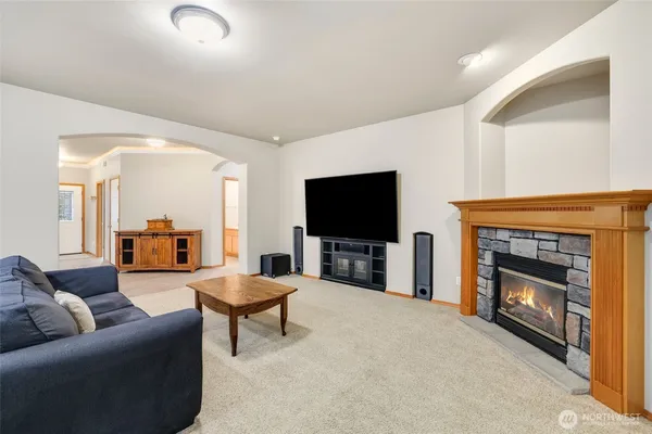 $775,000 | 13708 143rd Avenue East, Orting, WA 98360