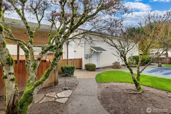 $775,000 | 13708 143rd Avenue East, Orting, WA 98360