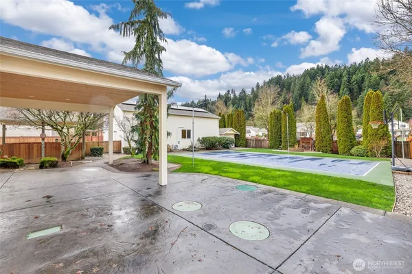 $775,000 | 13708 143rd Avenue East, Orting, WA 98360