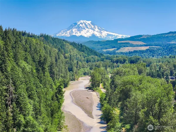 $775,000 | 13708 143rd Avenue East, Orting, WA 98360