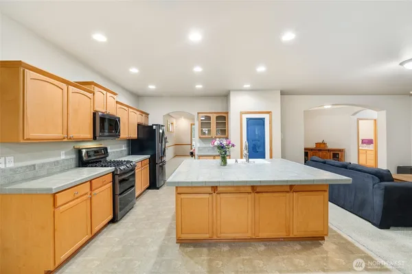 $775,000 | 13708 143rd Avenue East, Orting, WA 98360