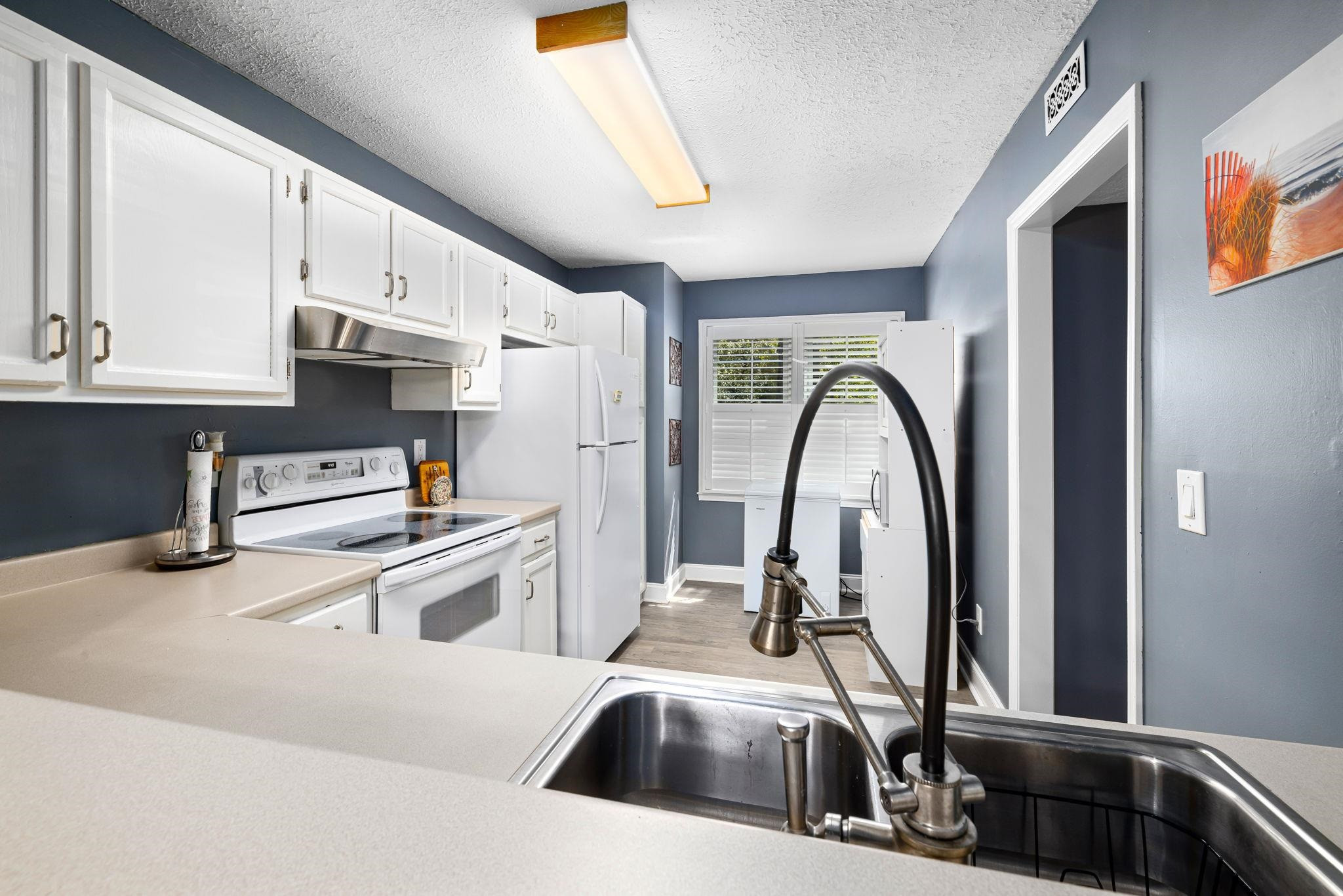 302 Broad Leaf Circle, Unit 302 Raleigh, NC 27613 - Photo 5 of 13 Photo 5