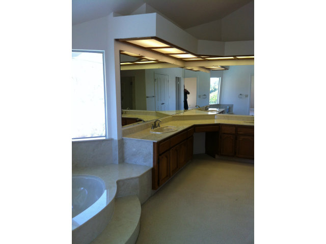 1030 Eagle Ridge Way Milpitas, CA 95035 - Photo 6 of 15 Gallery Image 6