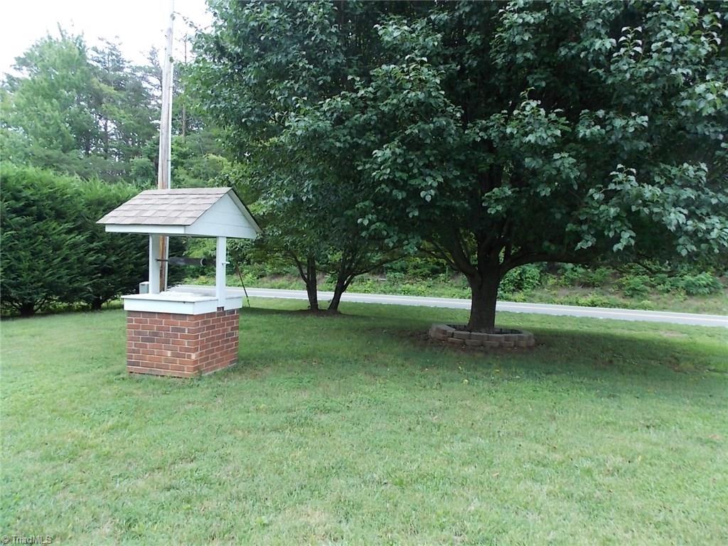 2832 Asbury Road Mount Airy, NC 27030 - Photo 3 of 30 Gallery Image 3