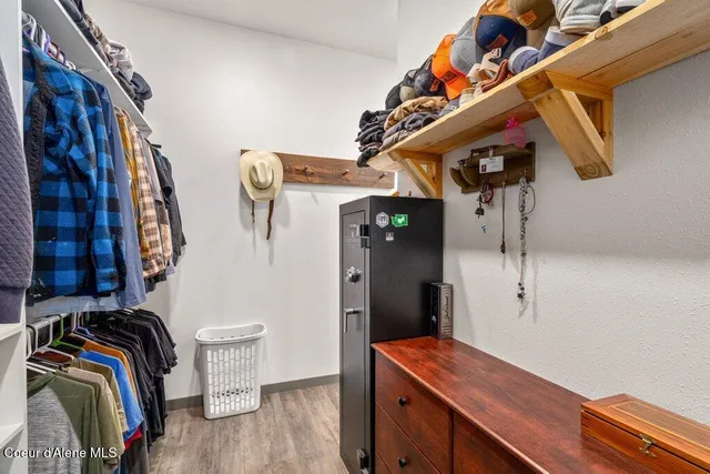 $625,000 | 140 Wright Road, Kingston, ID 83839