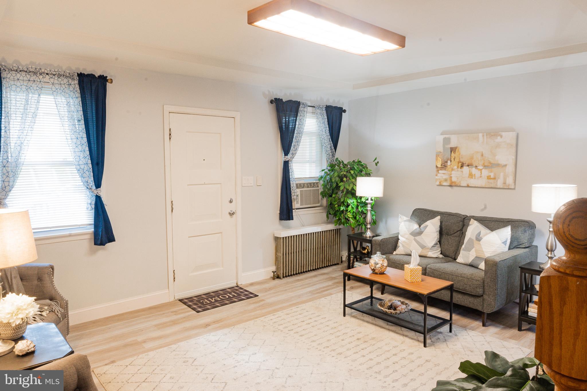 4009 6th Street Baltimore, MD 21225 - Photo 3 of 18