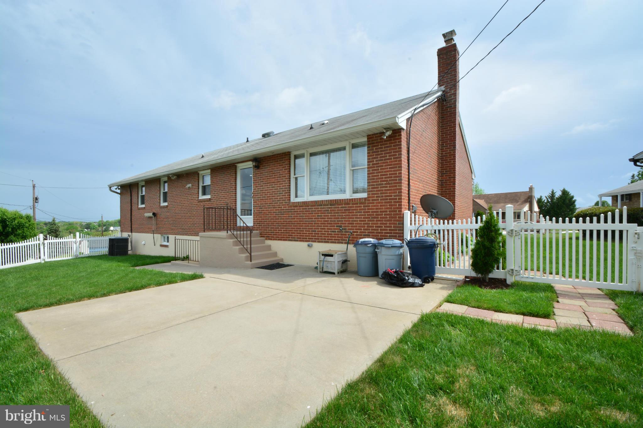 1521 Chivalry Court Rosedale, MD 21237 - Photo 2 of 25 Exterior (Front)