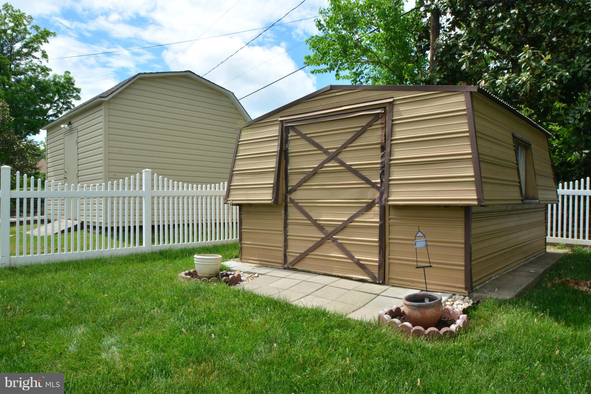 1521 Chivalry Court Rosedale, MD 21237 - Photo 25 of 25 Exterior (Rear)