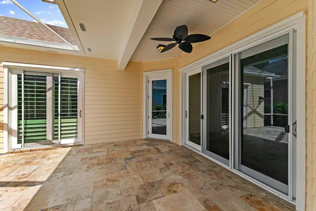 $900,000 | 215 New Haven Boulevard, Jupiter, FL 33458