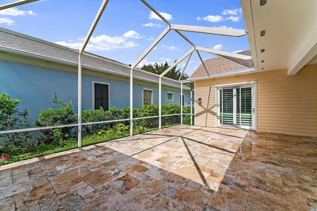 $900,000 | 215 New Haven Boulevard, Jupiter, FL 33458