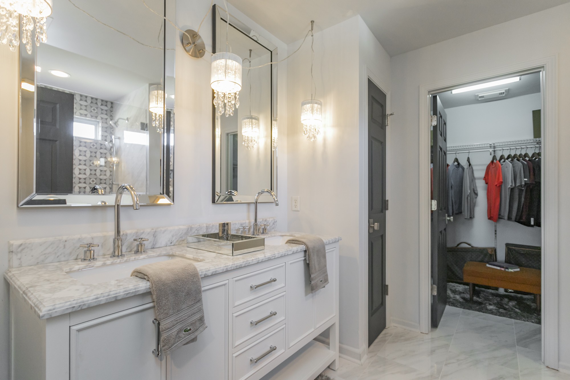 7596 Cherokee Hills Road Fairview, TN 37062 - Photo 20 of 31 a bathroom with a sink and a mirror
