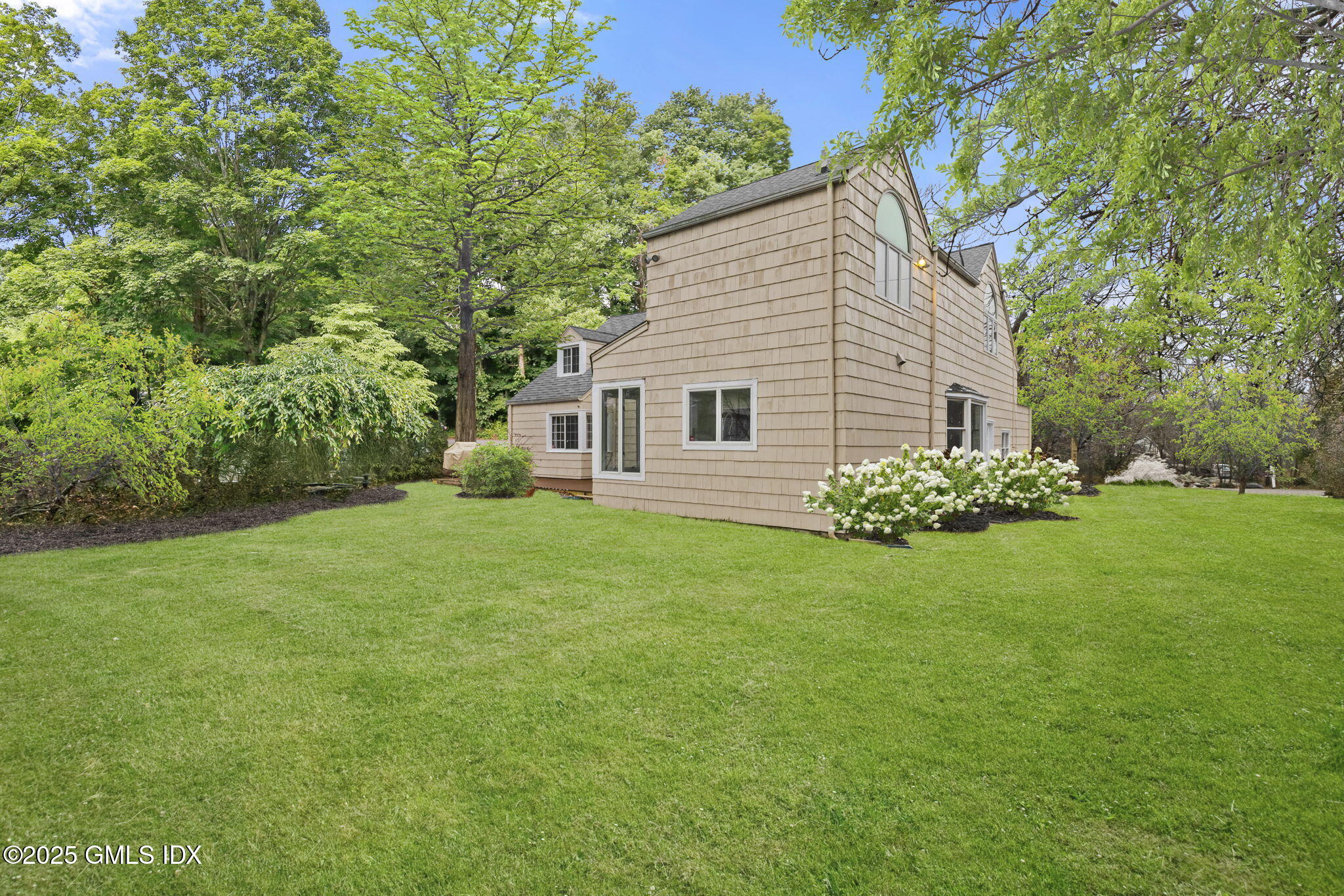1 Driftway Greenwich, CT 06830 - Photo 43 of 48 64-web-or-mls-1-driftway