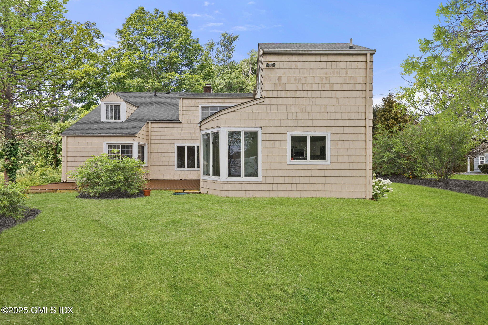 1 Driftway Greenwich, CT 06830 - Photo 44 of 48 65-web-or-mls-1-driftway