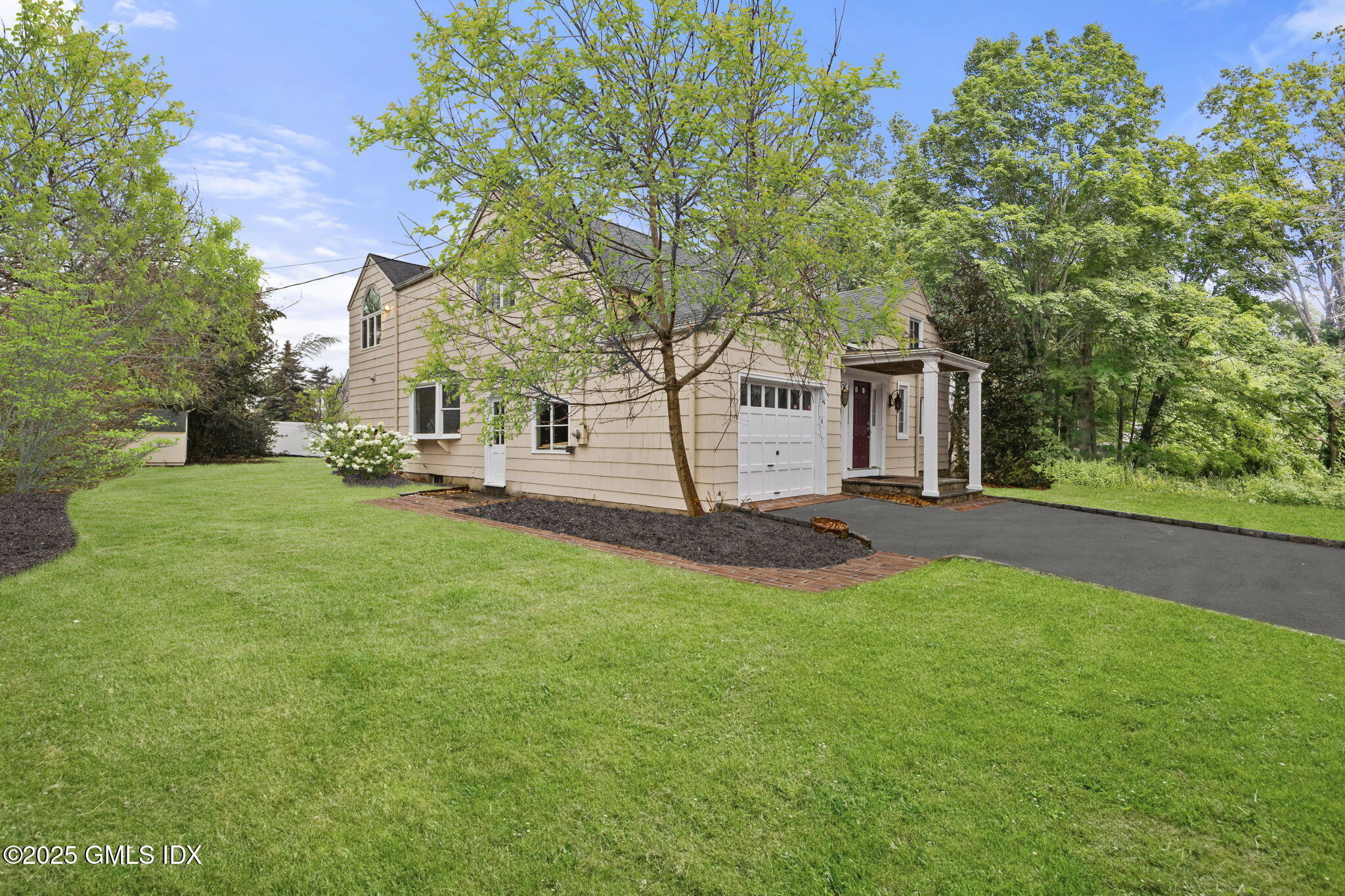 1 Driftway Greenwich, CT 06830 - Photo 45 of 48 66-web-or-mls-1-driftway