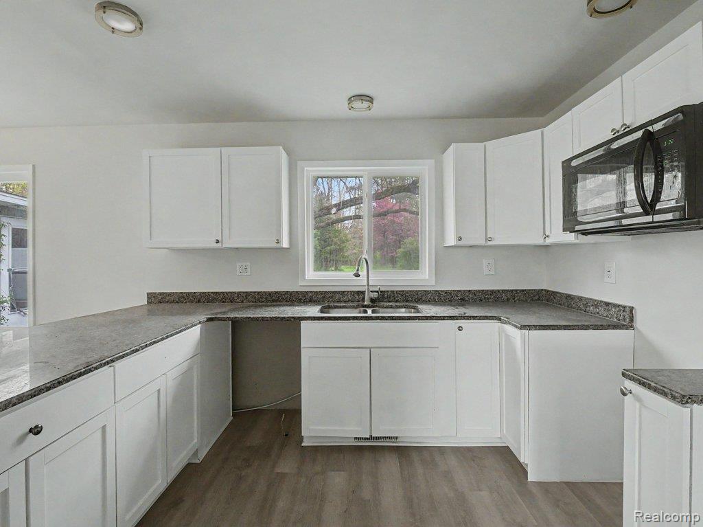 11414 North Lewis Road Clio, MI 48420 - Photo 7 of 54