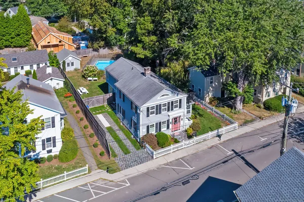 $1,232,000 | 9 Pratt Street, Essex, CT 06426