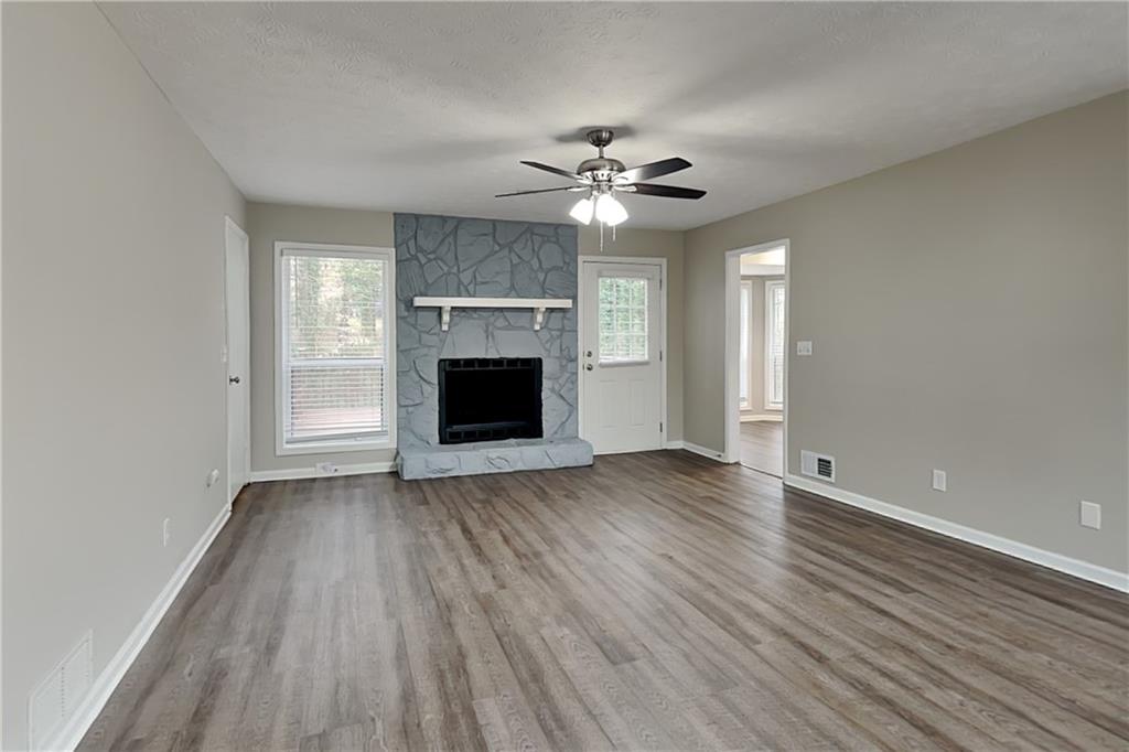 355 Ridgemont Drive Lawrenceville, GA 30046 - Photo 3 of 19